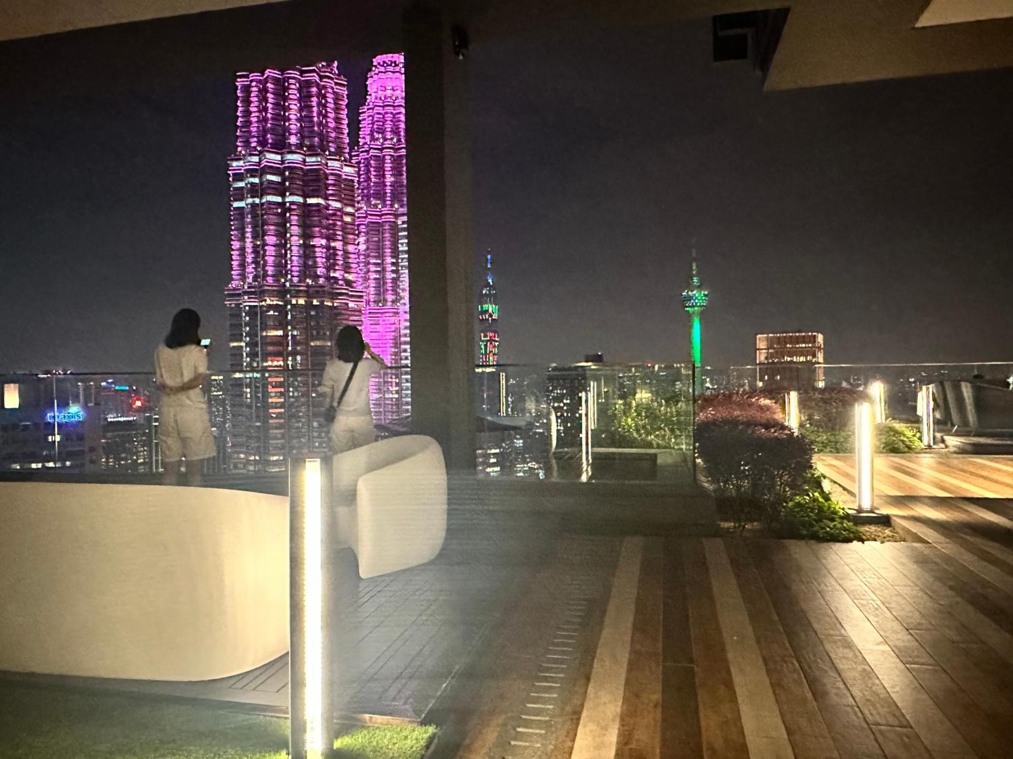 Star At Klcc By Eae Apartment Kuala Lumpur Exterior photo